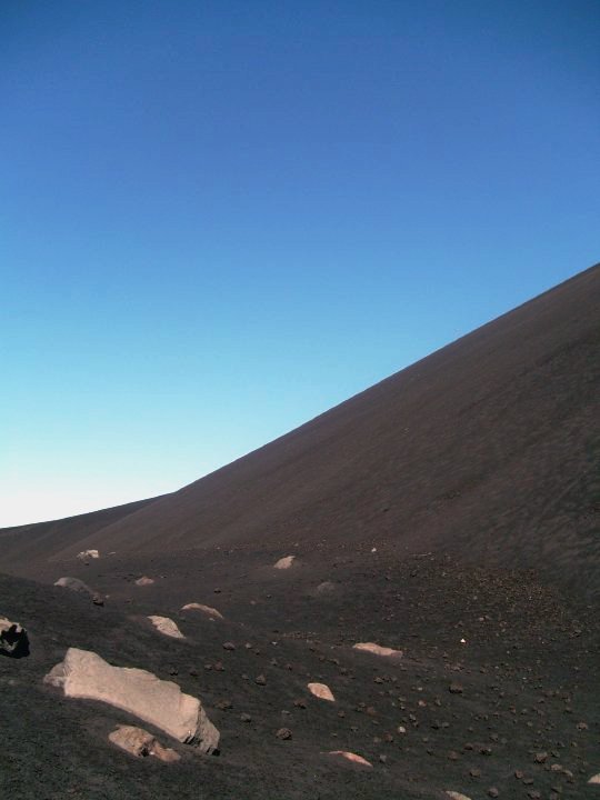Vista de la ladera del volcán, Fotografía por Yuri Villavicencio-Fdez