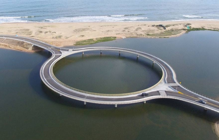 Puente circular Laguna Garzón 2