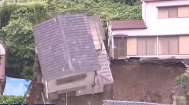 Derrumbe de una casa en Japón (VIDEO)
